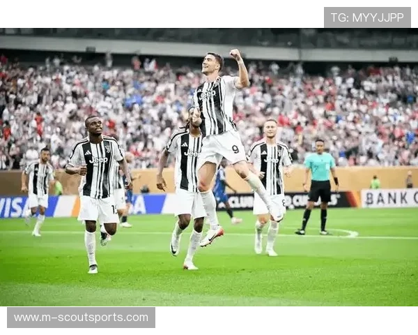 尤文图斯前锋弗拉霍维奇因伤缺阵附加赛，马特塔转会谈判持续推进